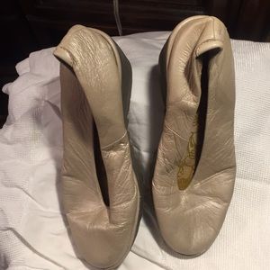 Leather wedge slip on’s